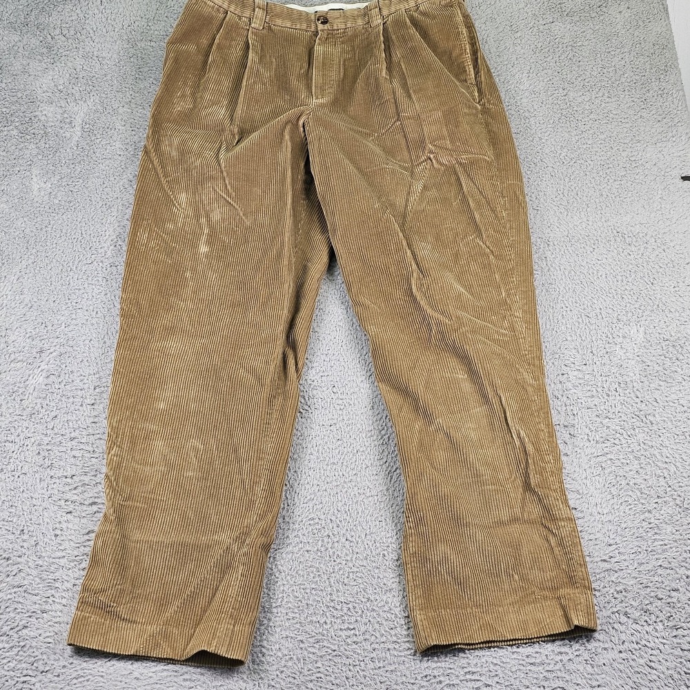 L.L. Bean Pants Mens 37x29 Beige Corduroy Comfort Waist Pleated‎ Straight Leg